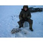 Как выбрать рыбацкую экипировку для зимней рыбалки
